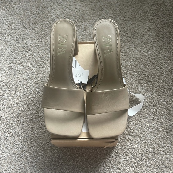 NWT ZARA SQUARE TOE BLOCK HEEL